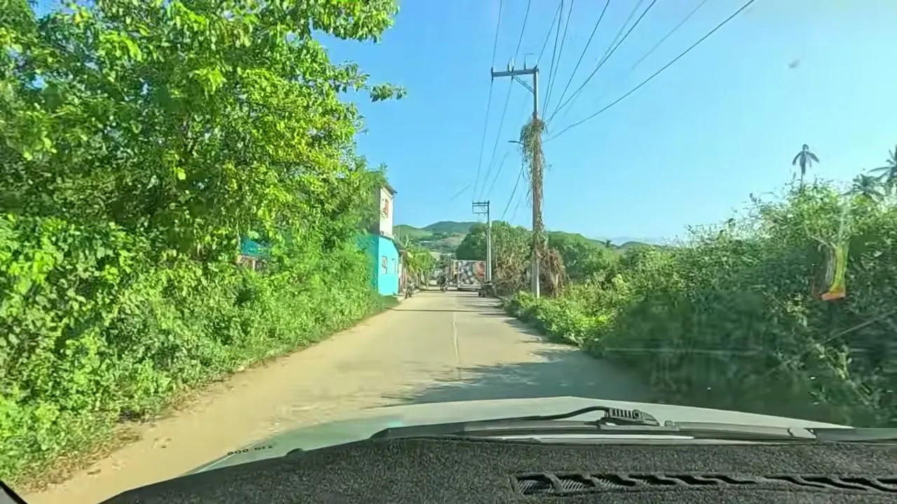 El camino de terracería al inicio de la ruta