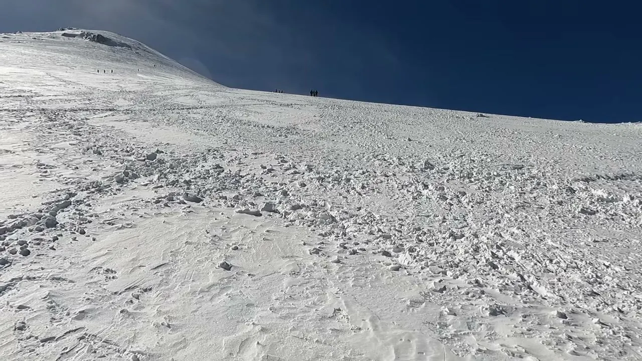 El glaciar del Pico de Orizaba a la luz del día