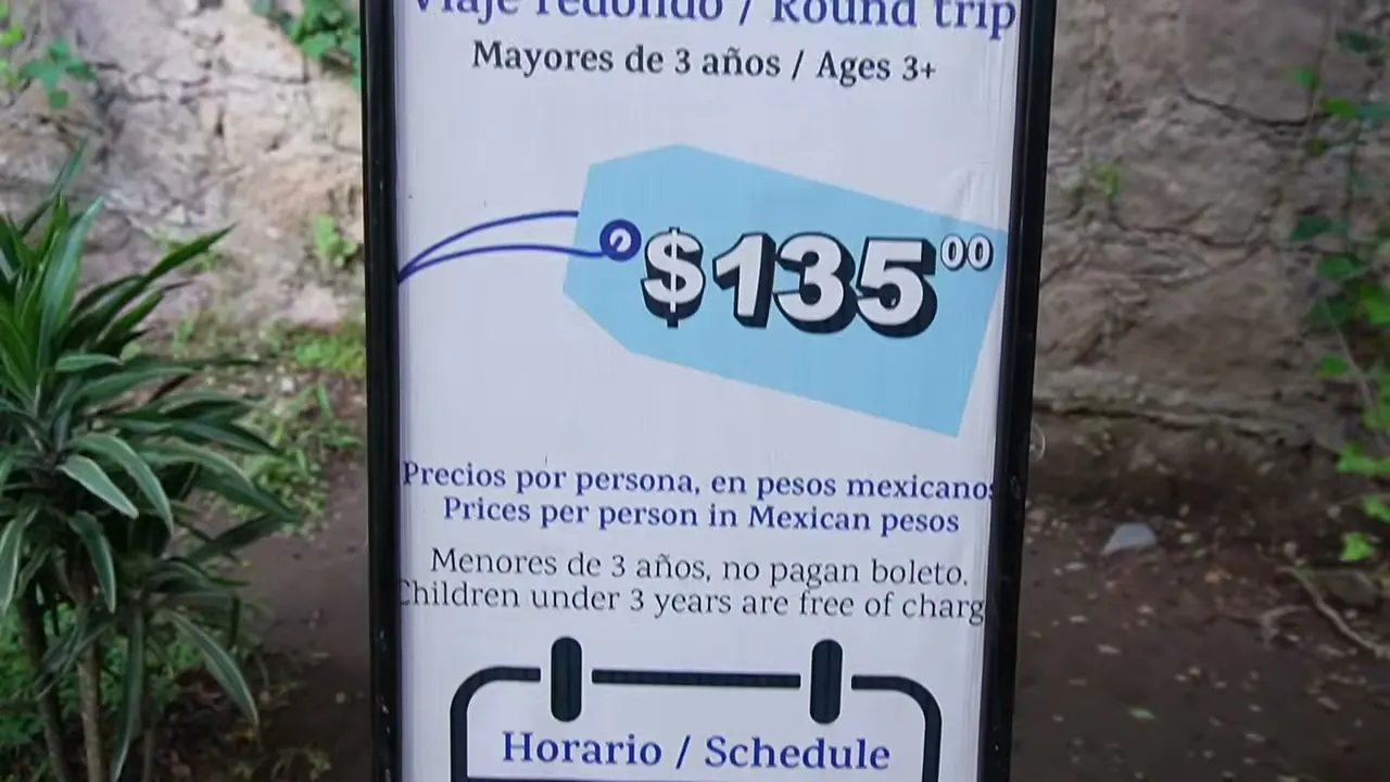 El letrero con el precio del teleférico